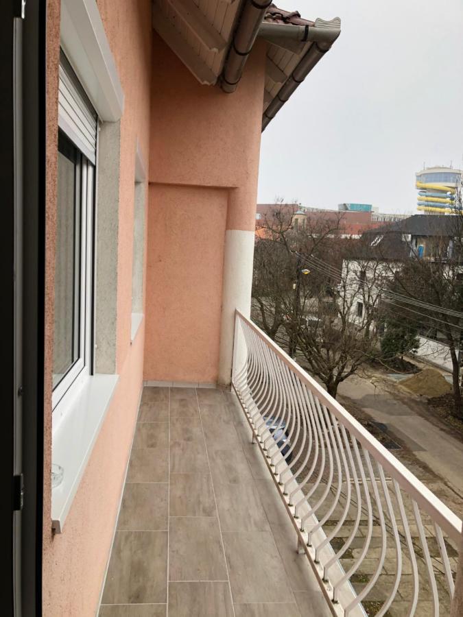 Szeged Gyongyeアパートメント エクステリア 写真